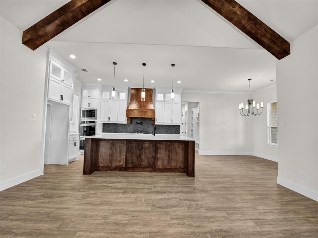 212 Desperado Way Weatherford, TX 76088 - Photo 12 of 36