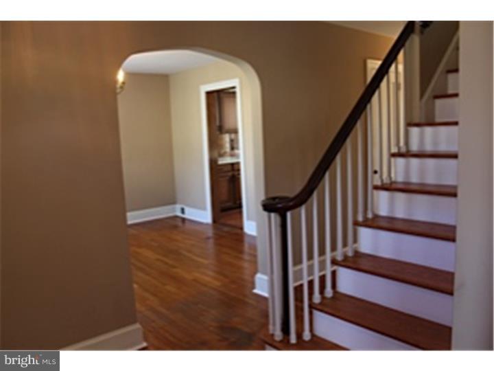 9 Wendover Road Yardley, PA 19067 - Photo 3 of 20 Foyer