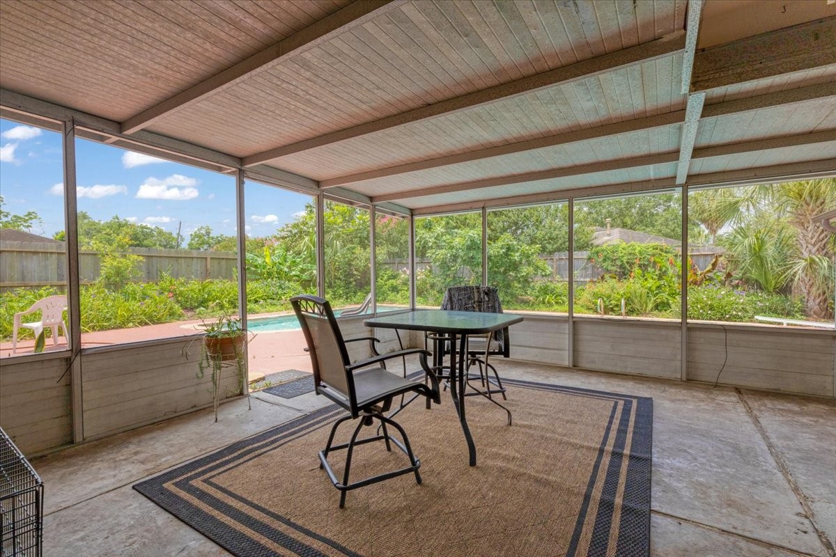 2708 Valley Forge Drive Pasadena, TX 77502 - Photo 17 of 21 Covered Patio