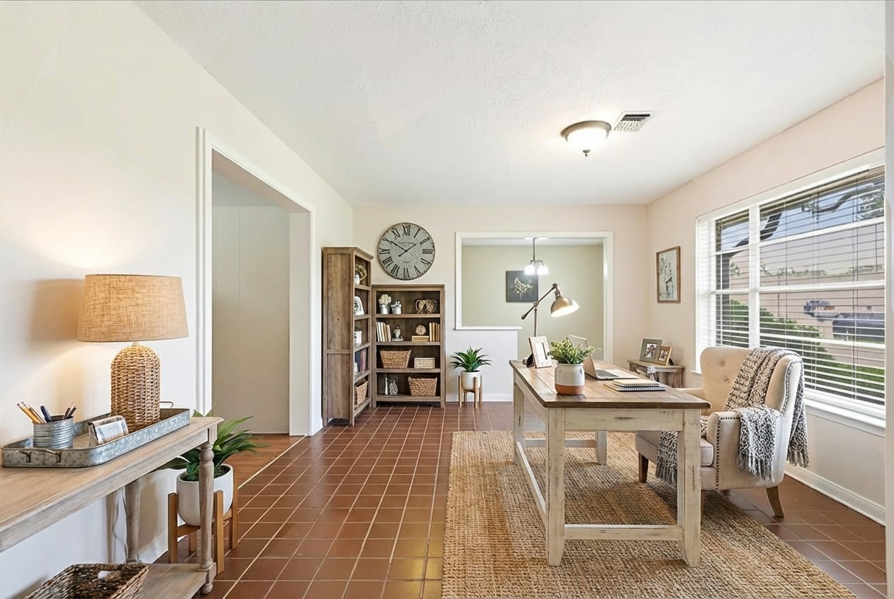 2708 Valley Forge Drive Pasadena, TX 77502 - Photo 4 of 21 Virtual Stage