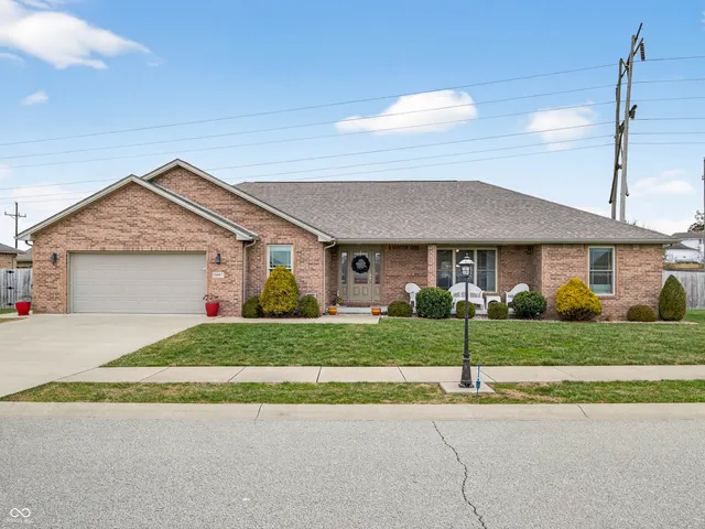$337,900 | 5997 Spring Meadow Lane, Seymour, IN 47274
