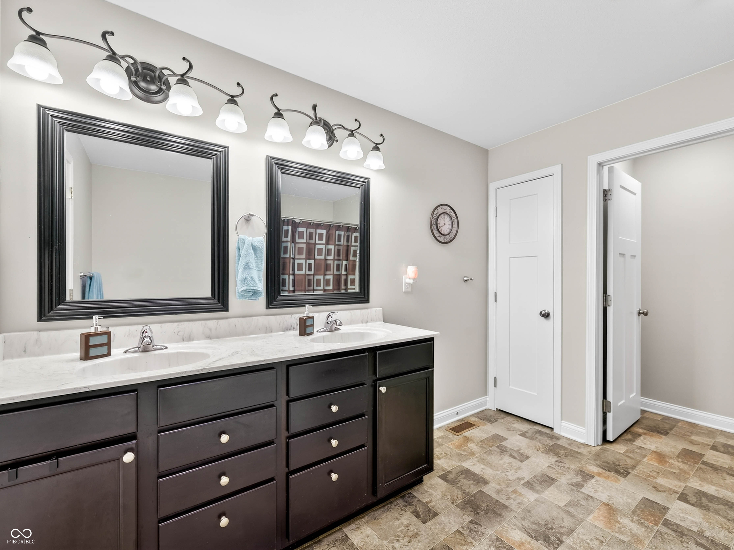 5997 Spring Meadow Lane Seymour, IN 47274 - Photo 26 of 90