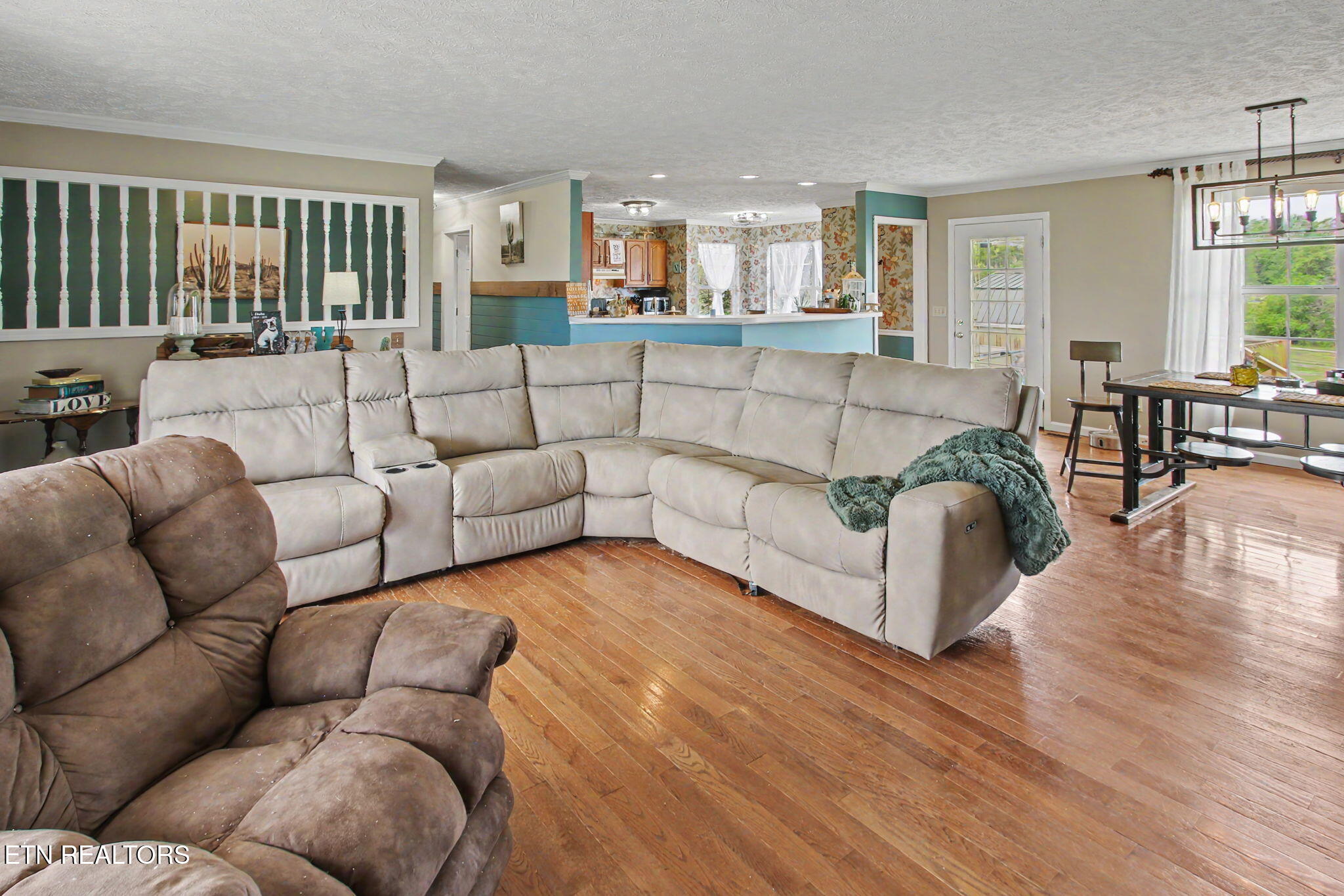 3909 Tuckaleechee Pike Maryville, TN 37804 - Photo 15 of 37 Living Rm Open