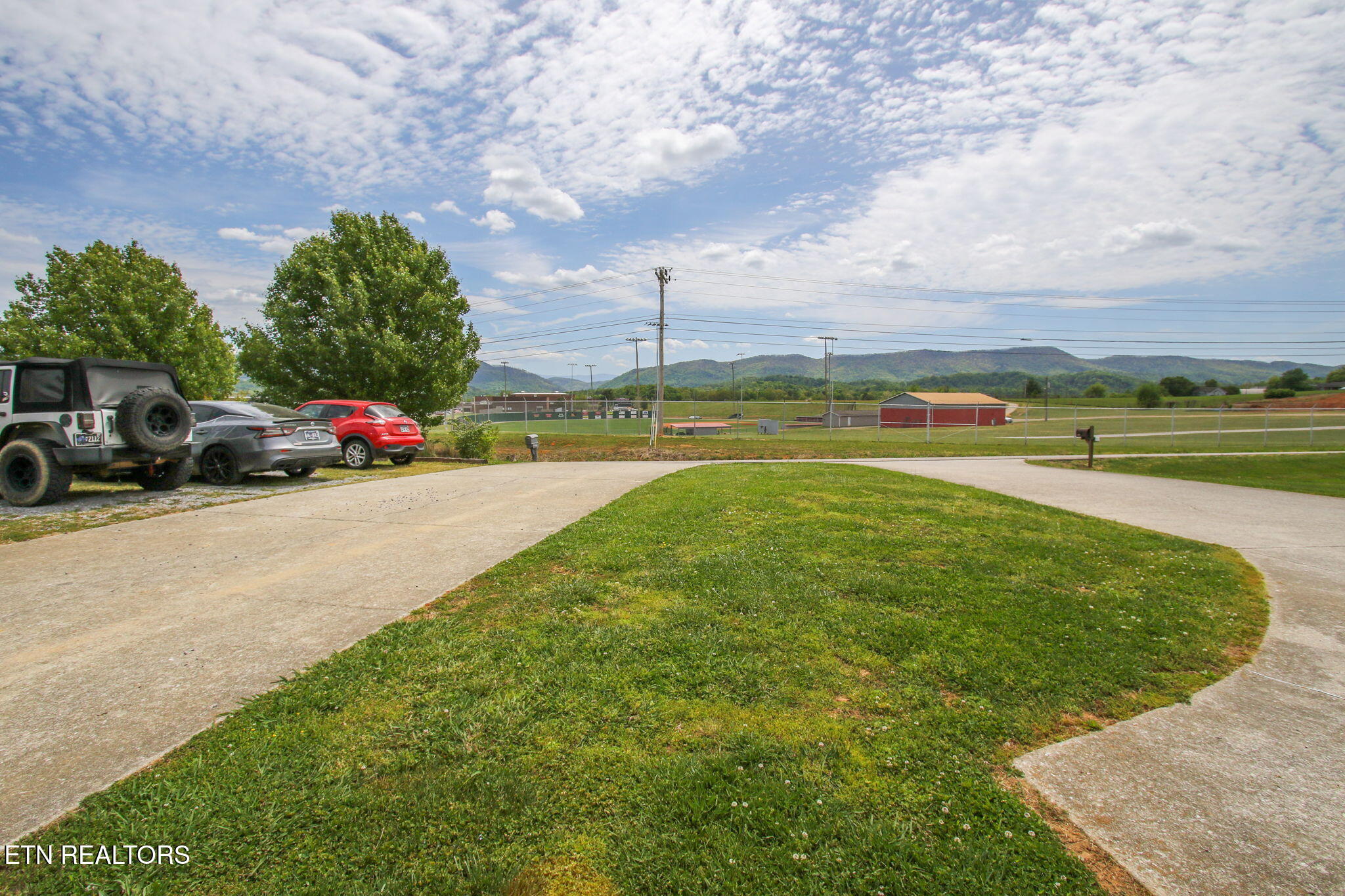 3909 Tuckaleechee Pike Maryville, TN 37804 - Photo 5 of 37 Extra Parking