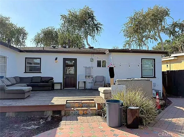 $995,000 | 1105 East Walnut Avenue, Fullerton, CA 92831