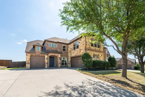 $644,000 | 613 Southwestern Drive, Rockwall, TX 75087
