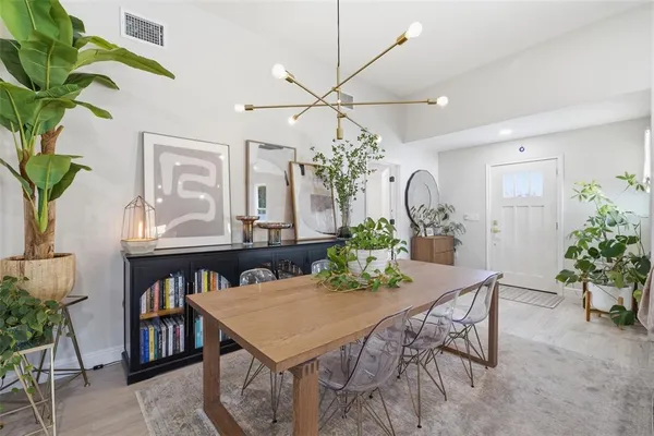 $530,000 | 2739 16th Avenue North, St. Petersburg, FL 33713