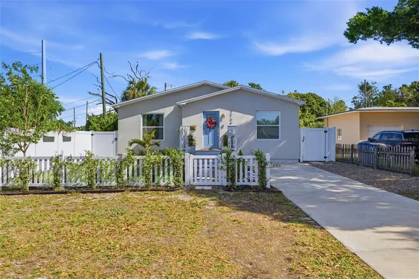 $530,000 | 2739 16th Avenue North, St. Petersburg, FL 33713