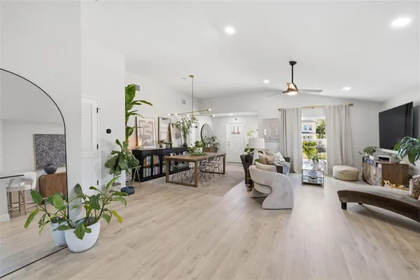 $530,000 | 2739 16th Avenue North, St. Petersburg, FL 33713