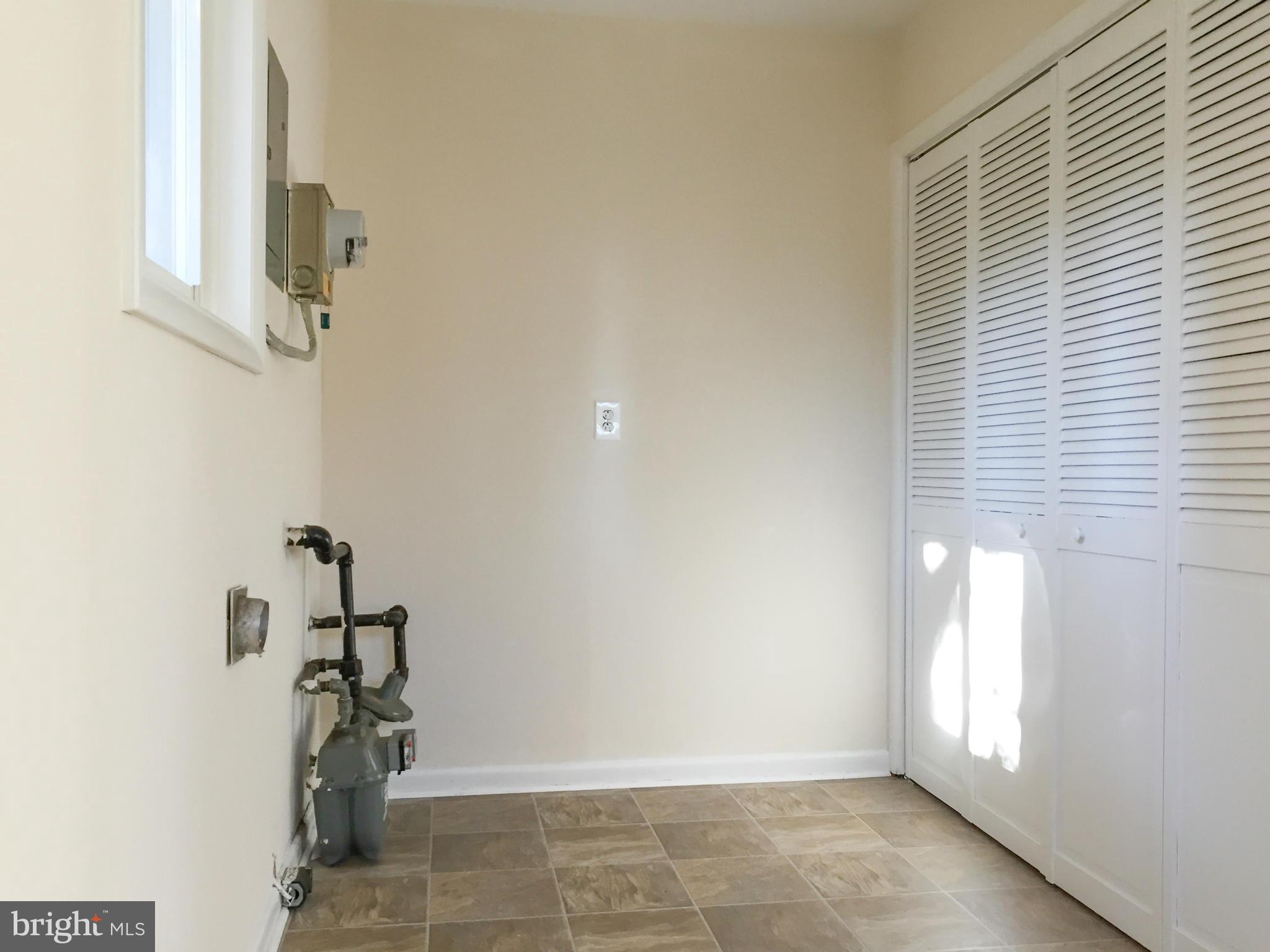 1011 Collwood Road Catonsville, MD 21228 - Photo 7 of 15 Interior (General)