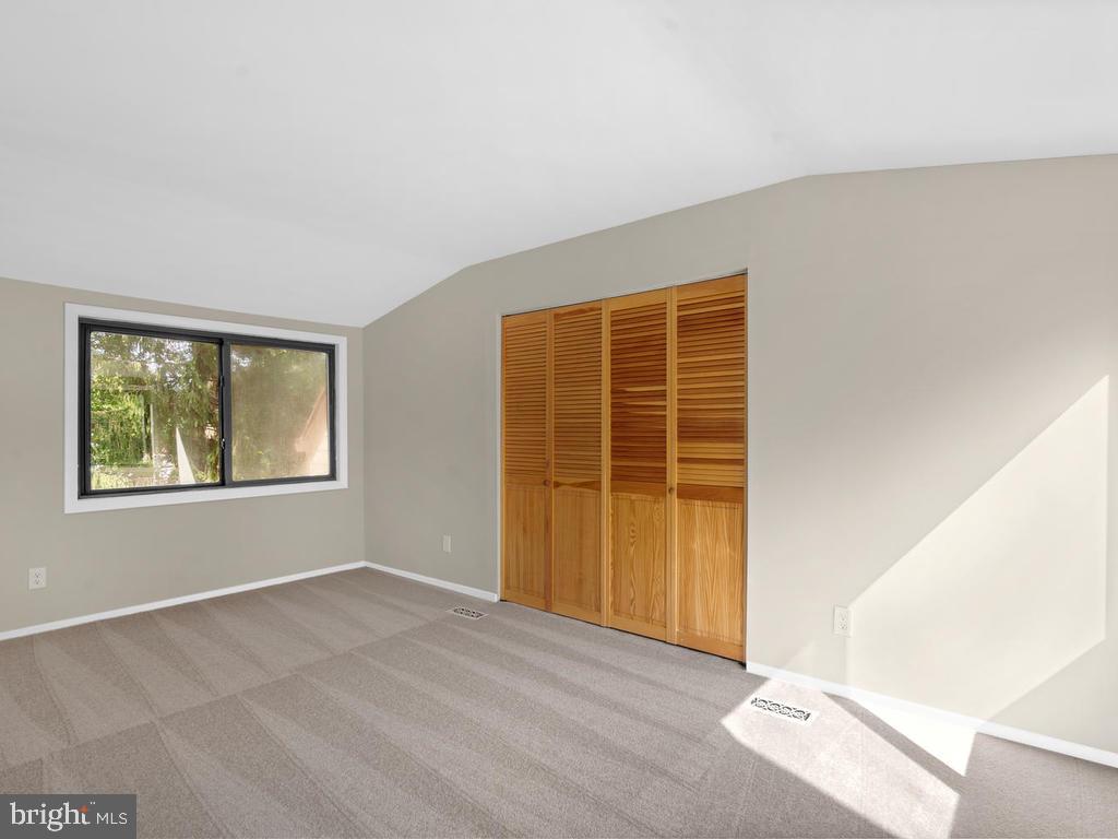 1502 Scandia Circle Reston, VA 20190 - Photo 26 of 42 2nd bedroom