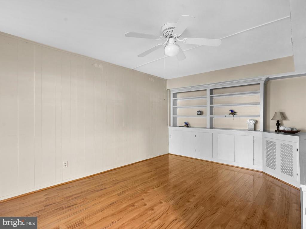 1502 Scandia Circle Reston, VA 20190 - Photo 30 of 42 5th bedroom