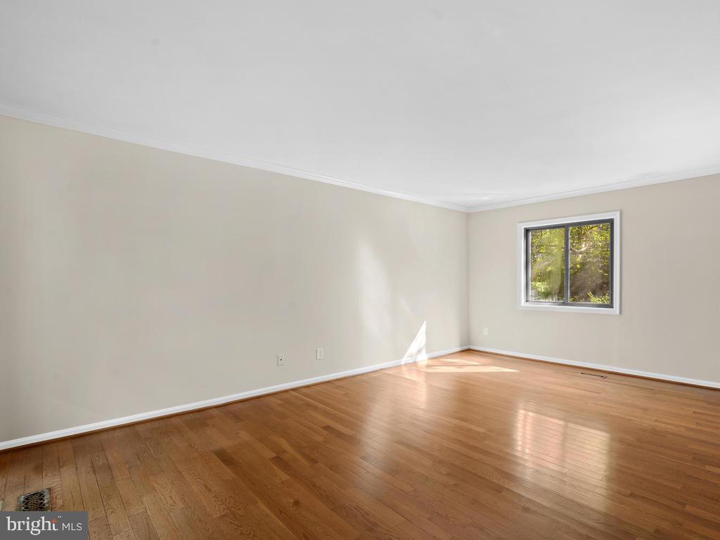 1502 Scandia Circle Reston, VA 20190 - Photo 6 of 42 Freshly painted Formal Living on Main