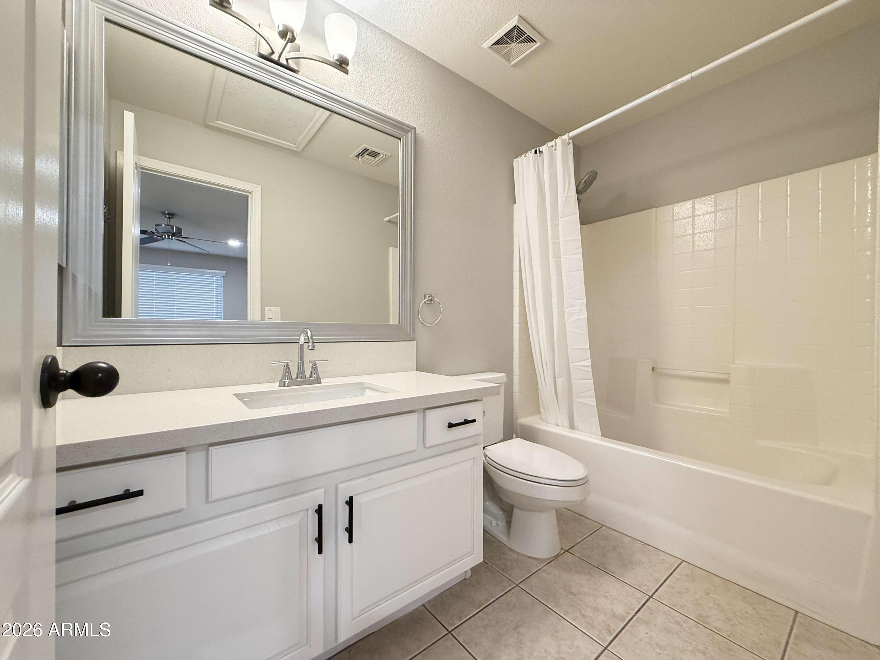 3632 South Loback Lane Gilbert, AZ 85297 - Photo 27 of 46 bath2