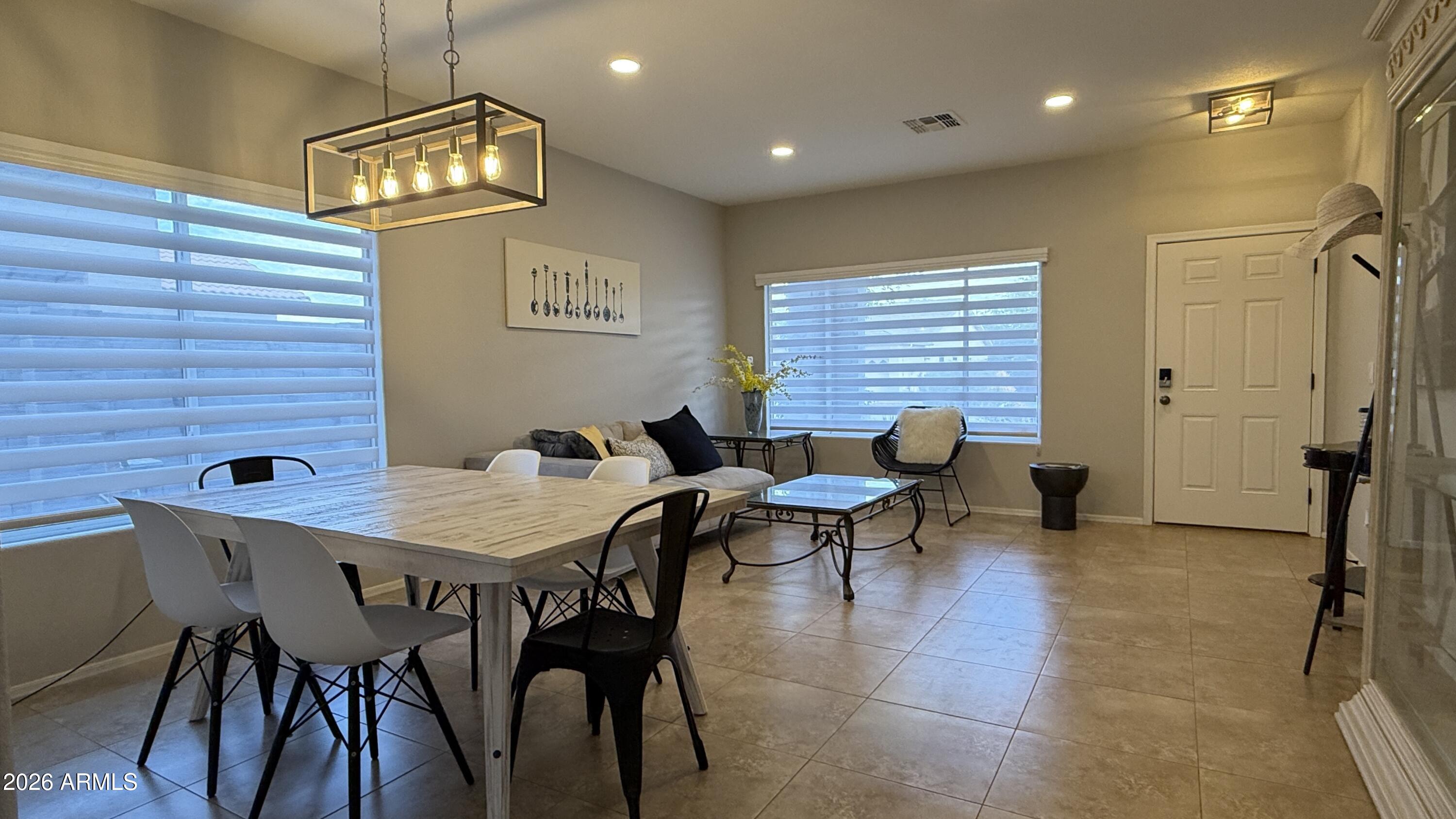 3632 South Loback Lane Gilbert, AZ 85297 - Photo 7 of 46 Ding2