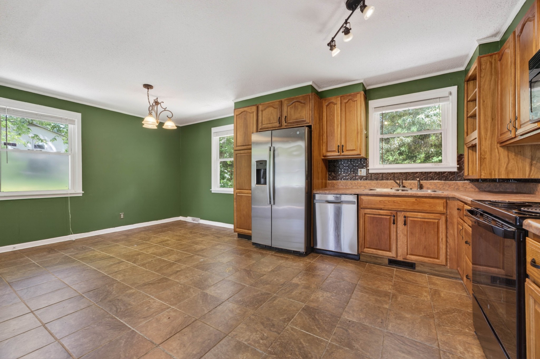 807 Pollard Road Clarksville, TN 37042 - Photo 13 of 36