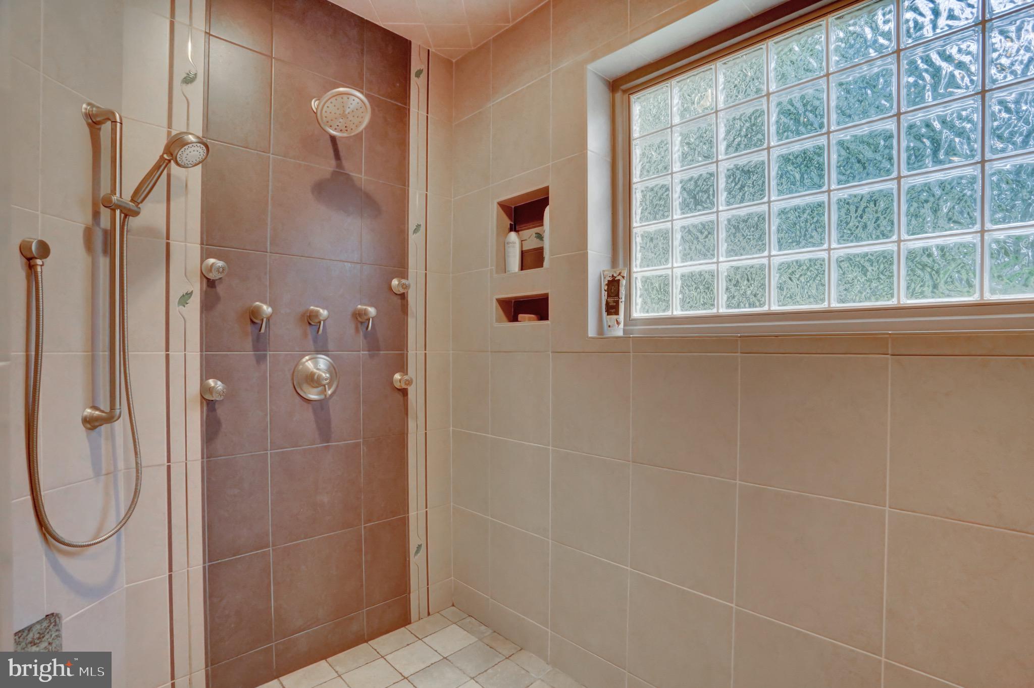 1276 Meadowbrook Road Lancaster, PA 17603 - Photo 36 of 56 Gallery Image 36