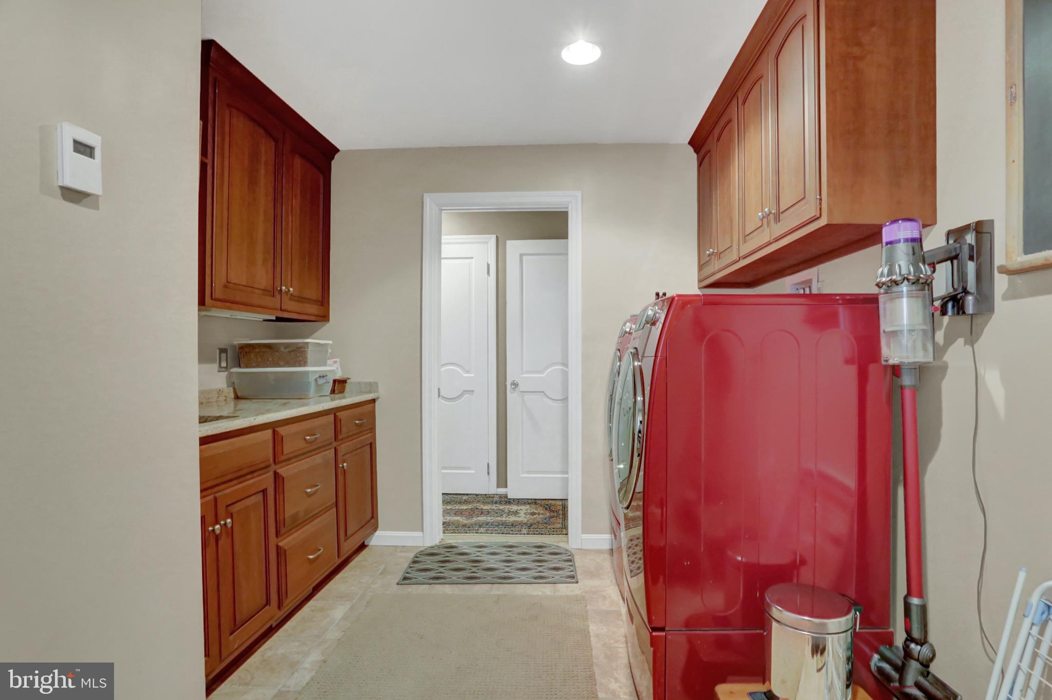 1276 Meadowbrook Road Lancaster, PA 17603 - Photo 40 of 56 Gallery Image 40