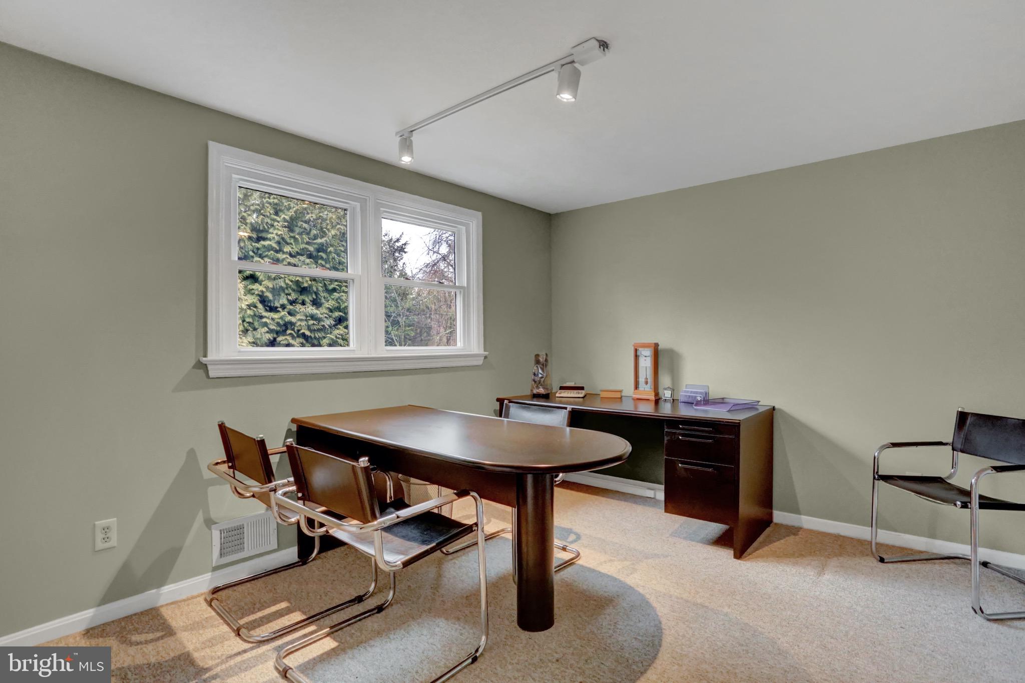 1276 Meadowbrook Road Lancaster, PA 17603 - Photo 44 of 56 Gallery Image 44