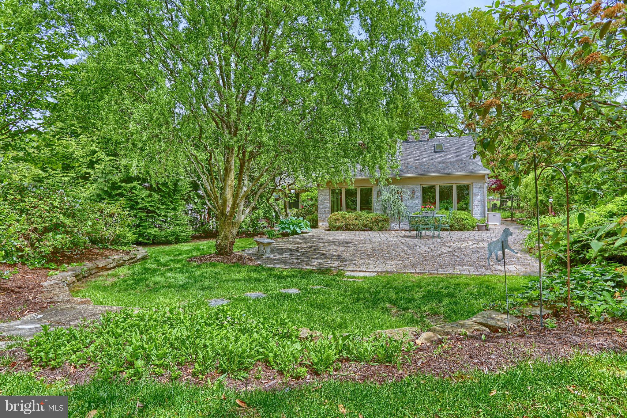 1276 Meadowbrook Road Lancaster, PA 17603 - Photo 6 of 56 Gallery Image 6