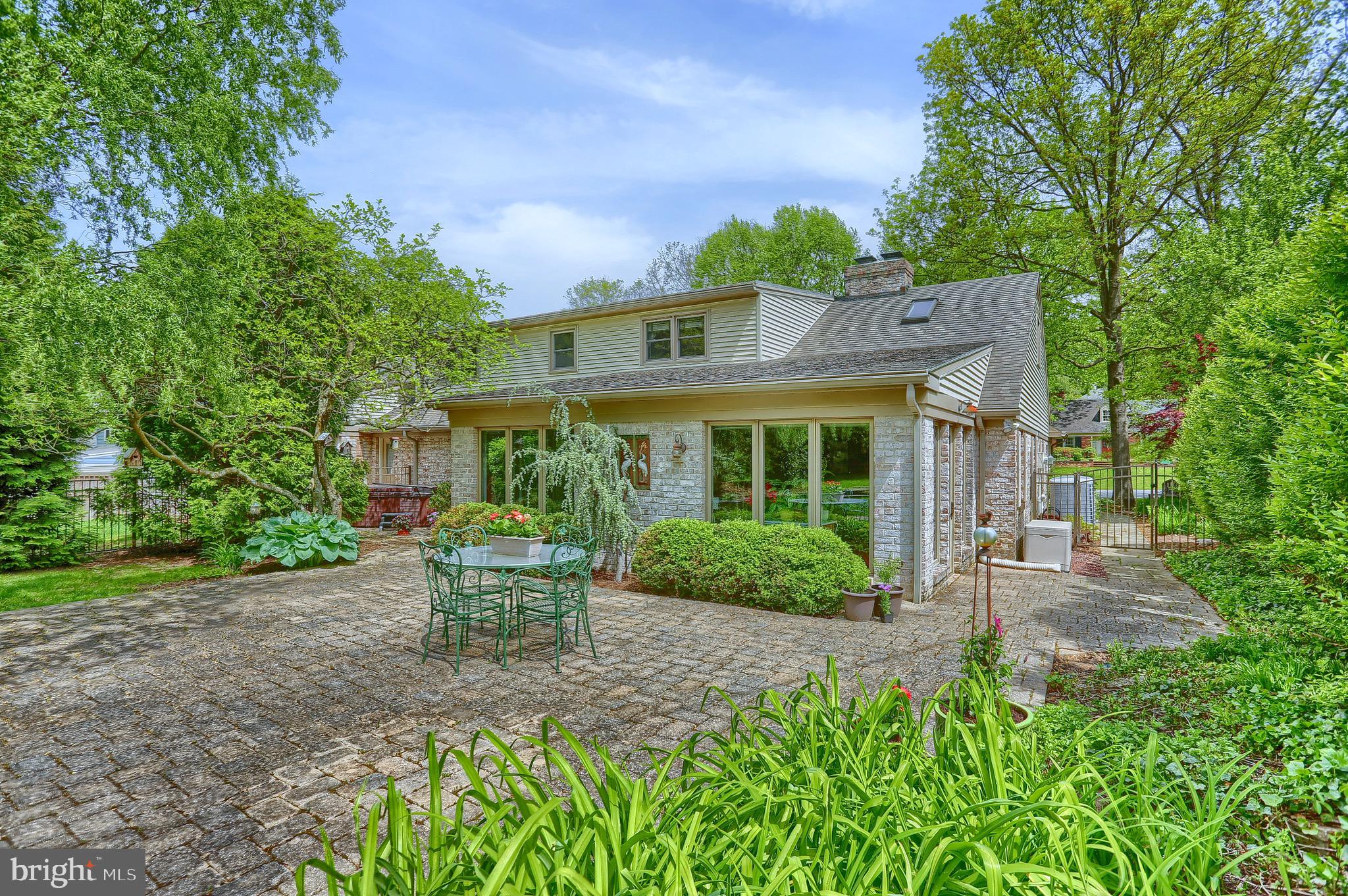 1276 Meadowbrook Road Lancaster, PA 17603 - Photo 7 of 56 Gallery Image 7