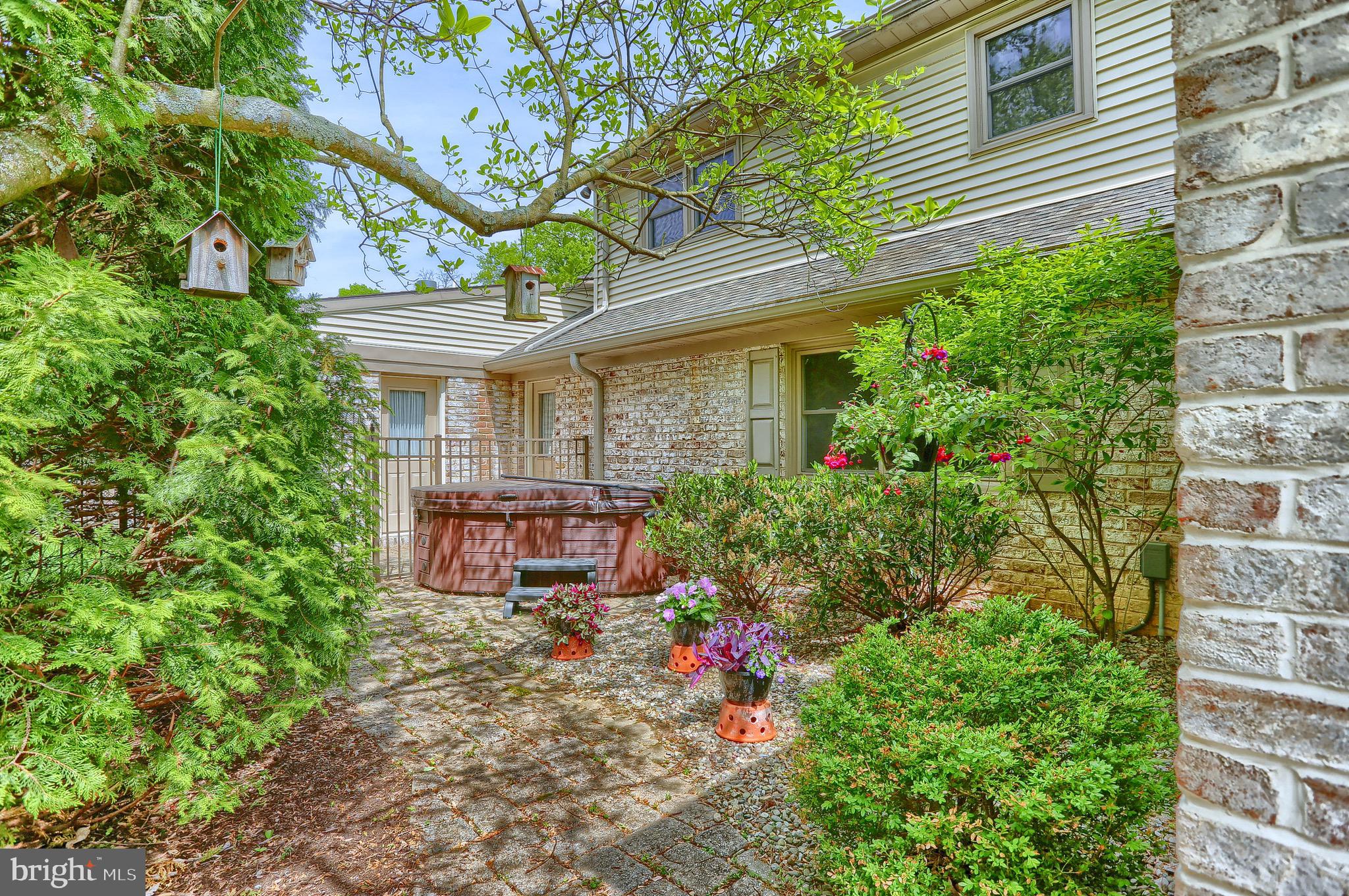 1276 Meadowbrook Road Lancaster, PA 17603 - Photo 10 of 56 Gallery Image 10