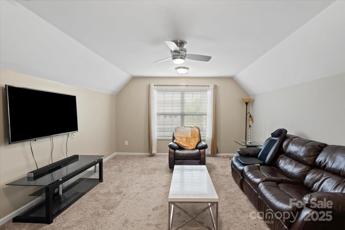 8347 Dallas Bay Road Charlotte, NC 28278 - Photo 16 of 27 Gallery Image 16