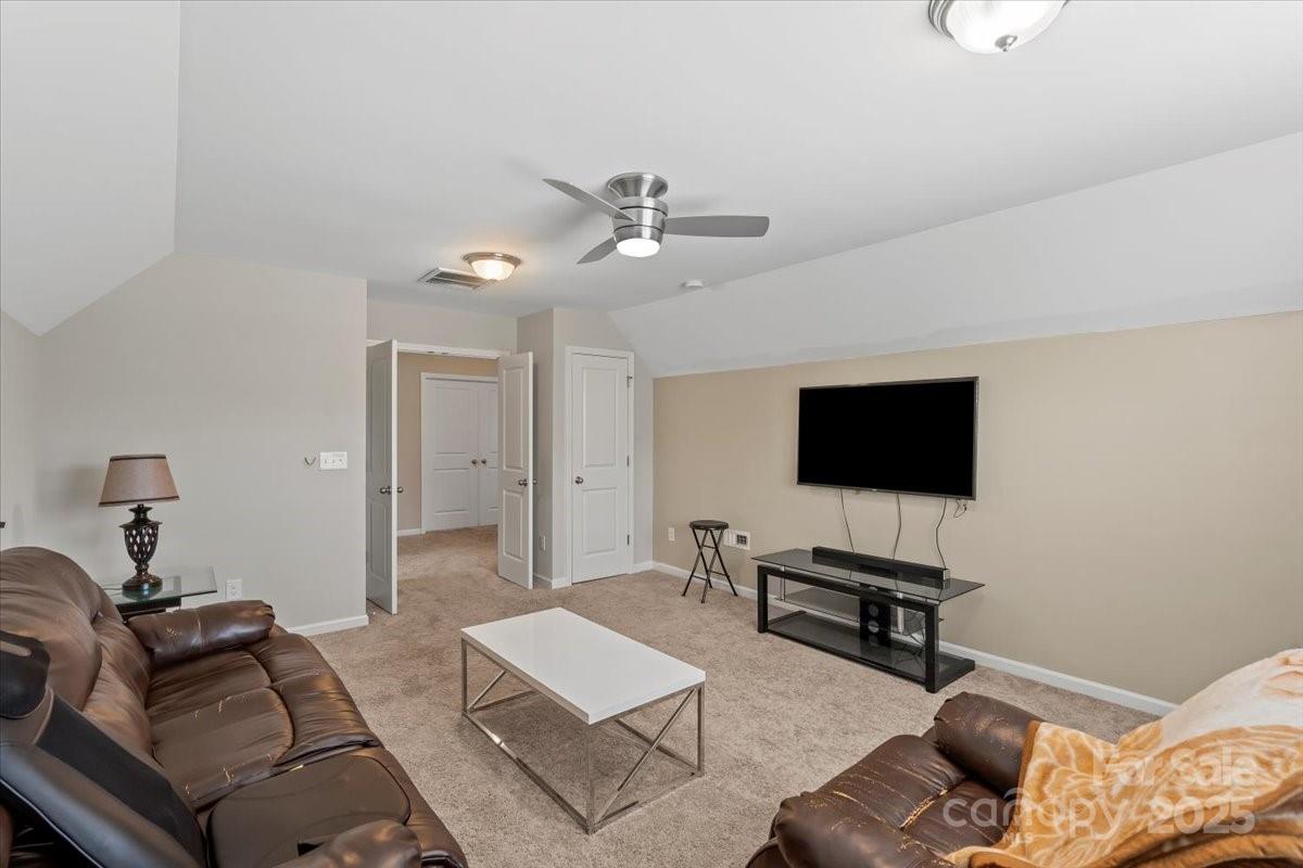 8347 Dallas Bay Road Charlotte, NC 28278 - Photo 17 of 27 Gallery Image 17