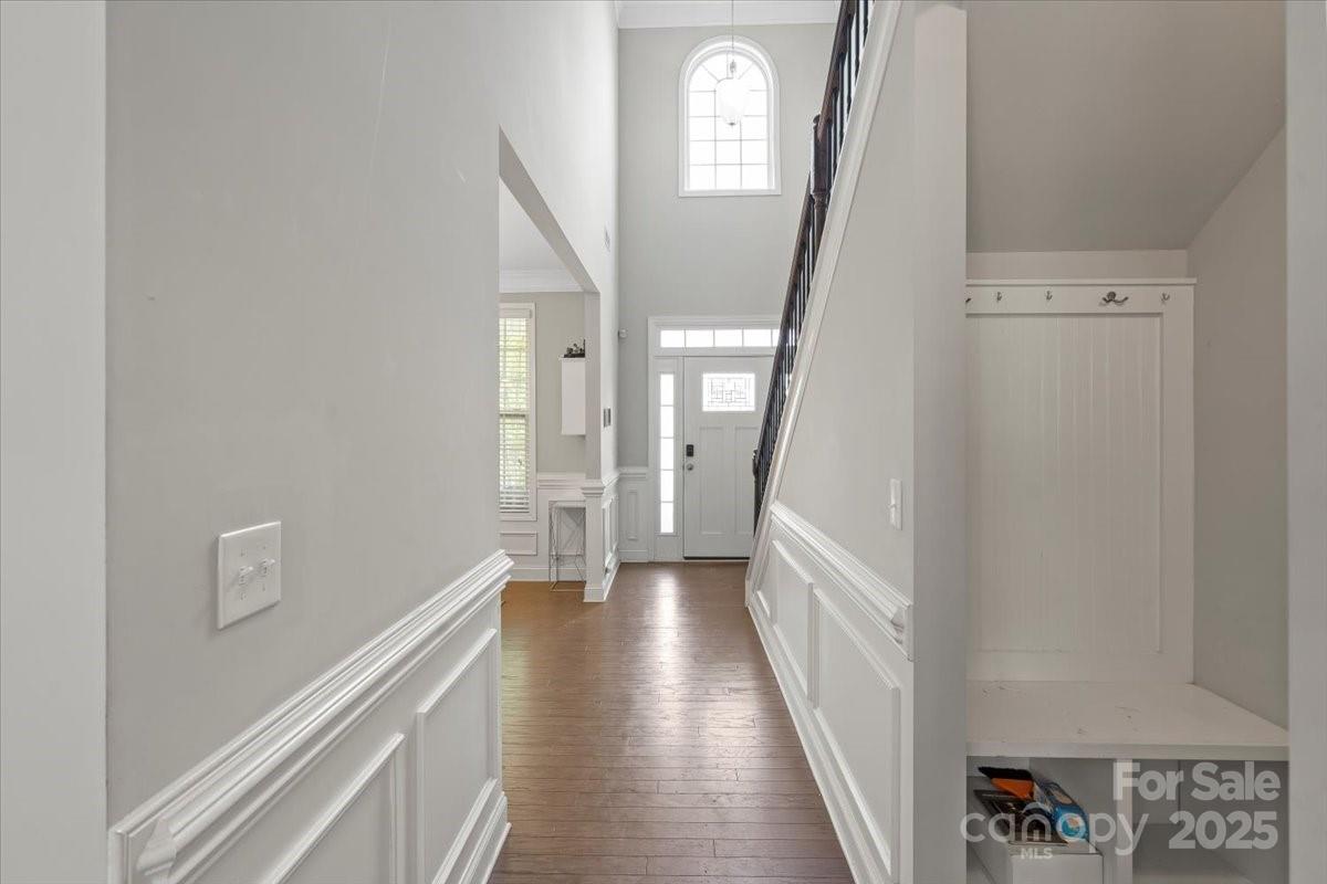 8347 Dallas Bay Road Charlotte, NC 28278 - Photo 3 of 27 Gallery Image 3