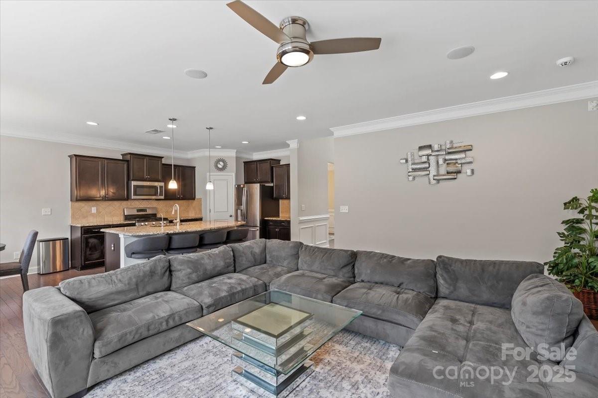 8347 Dallas Bay Road Charlotte, NC 28278 - Photo 6 of 27 Gallery Image 6