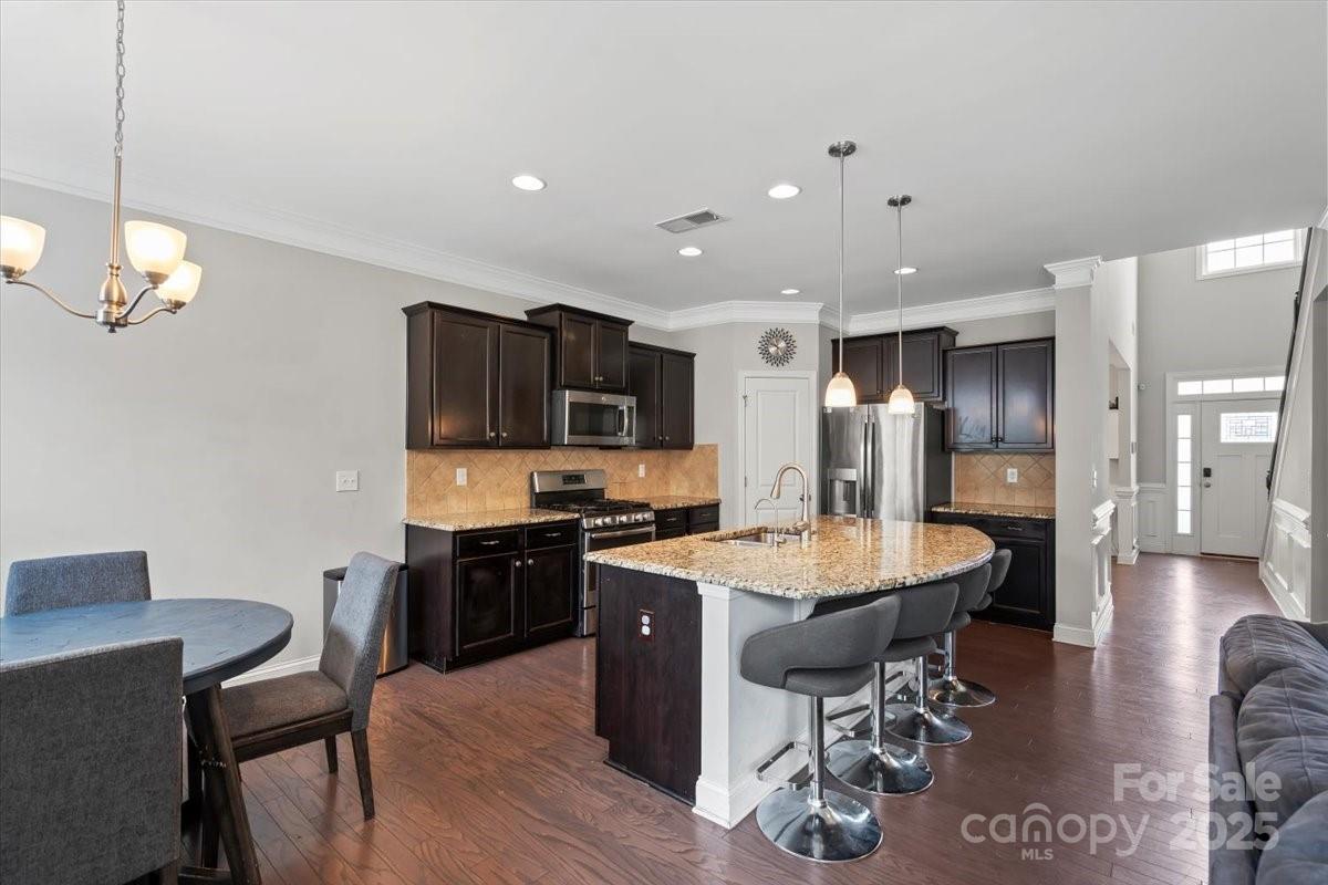 8347 Dallas Bay Road Charlotte, NC 28278 - Photo 8 of 27 Gallery Image 8