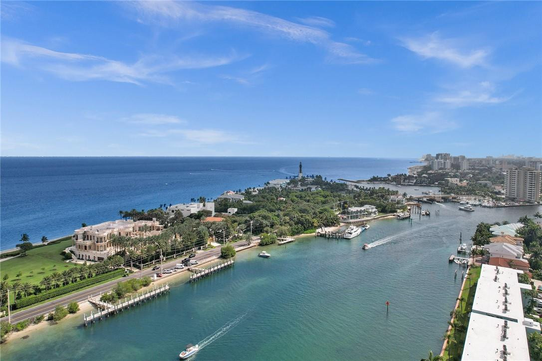 2820 Marina Circle Lighthouse Point, FL 33064 - Photo 33 of 37 a view of an ocean and city