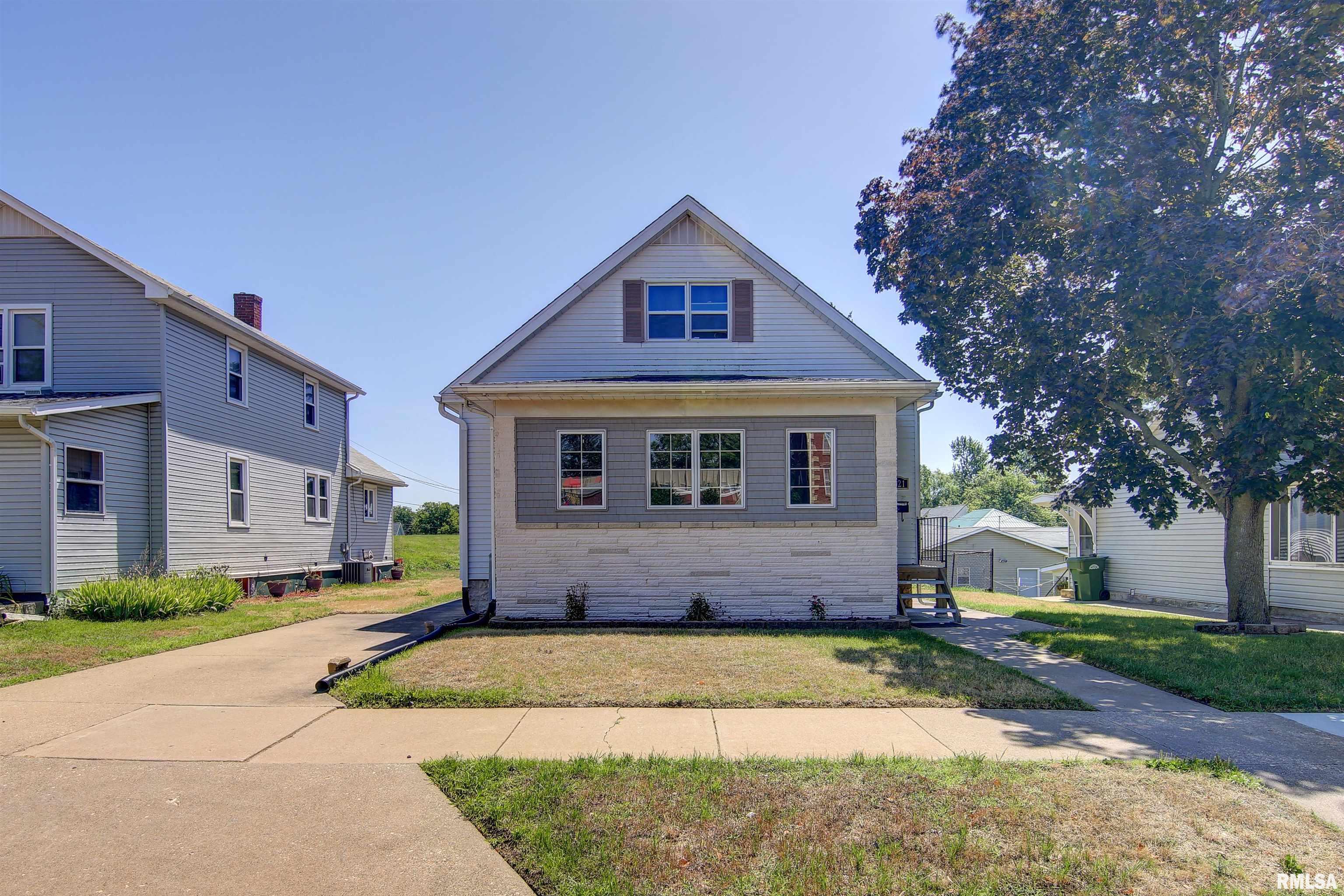 2521 Pershing Boulevard Clinton, IA 52732 - Photo 34 of 35 Gallery Image 34