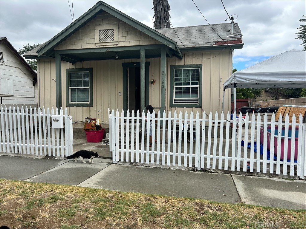 2162 5th Street Riverside, CA 92507 - Photo 1 of 5