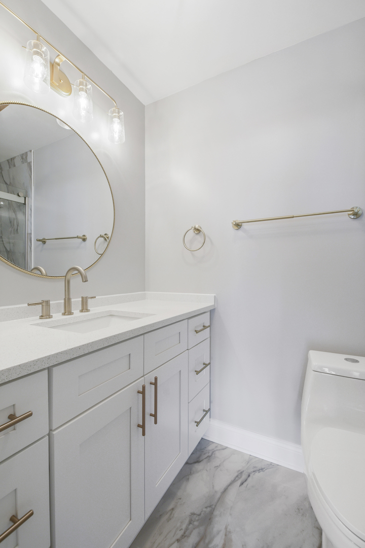 5445 North Sheridan Road, Unit 1501 Chicago, IL 60640 - Photo 5 of 8 Gallery Image 5