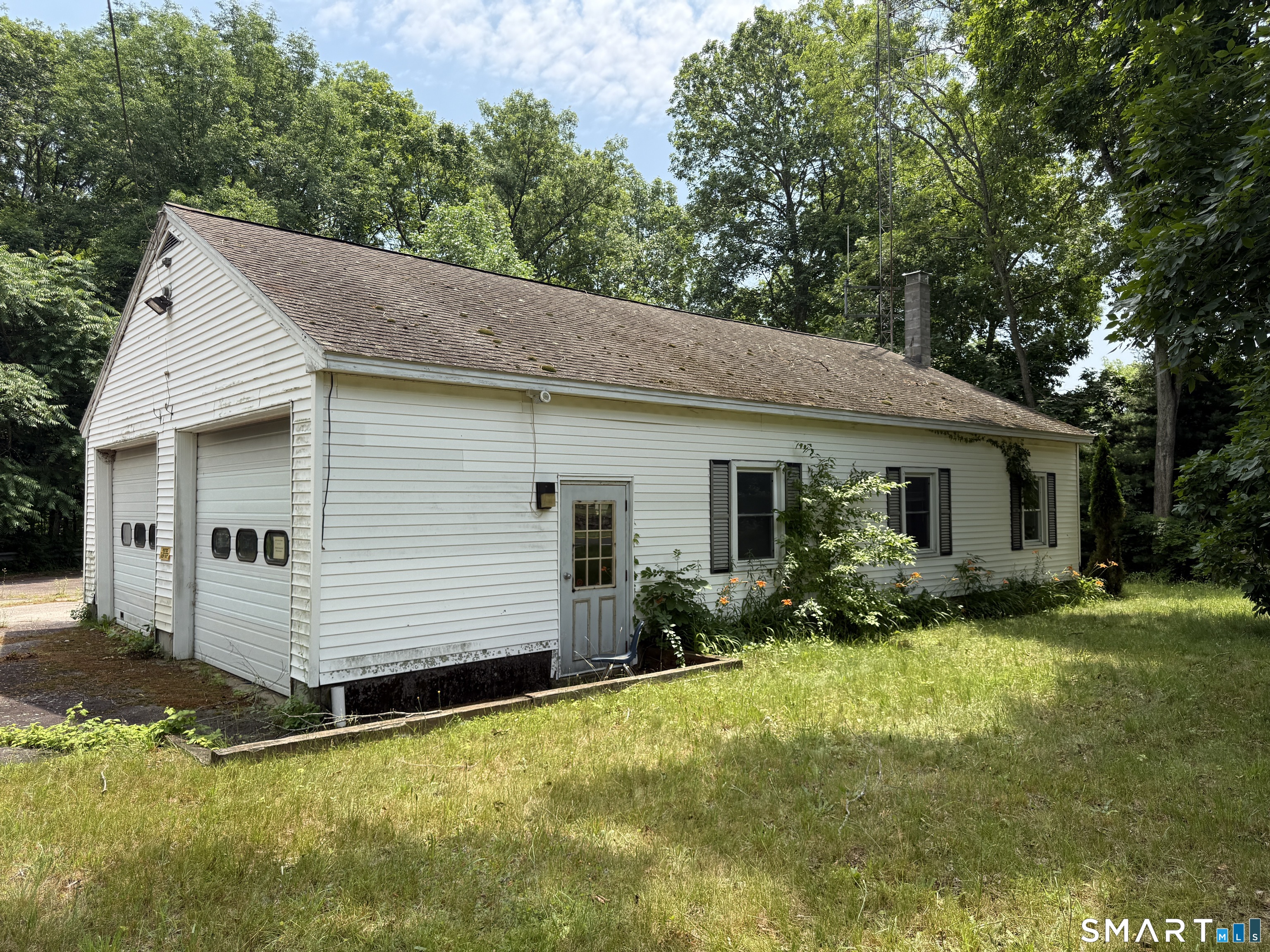 10 Mains Crossing Road North Stonington, CT 06359 - Photo 1 of 21