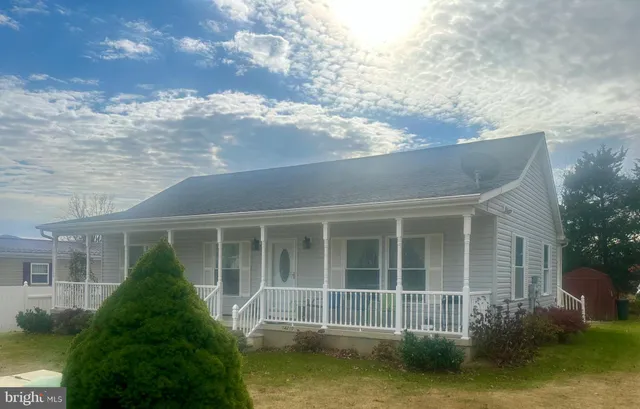 $155,000 | 14210 Walter Drive Southwest, Cumberland, MD 21502