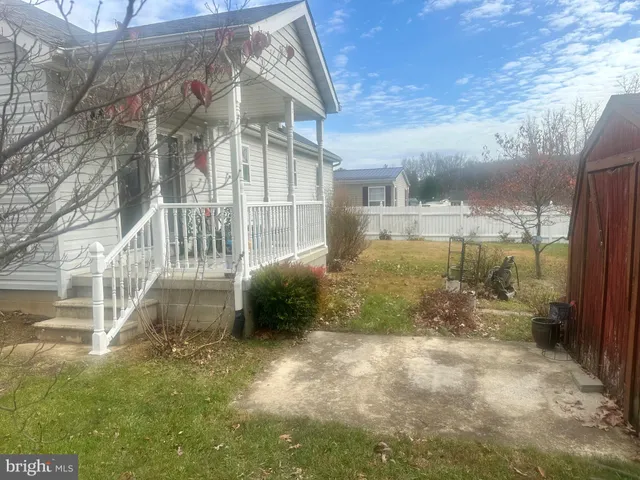 $155,000 | 14210 Walter Drive Southwest, Cumberland, MD 21502