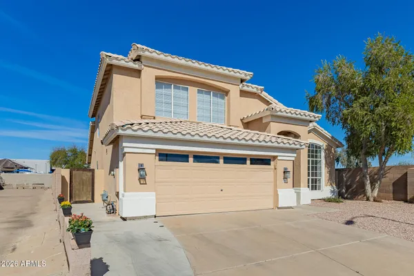 $565,000 | 1002 West Kelton Lane, Phoenix, AZ 85023