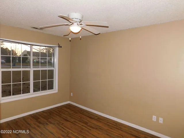 $1,155 | 133 Village Court, Havelock, NC 28532