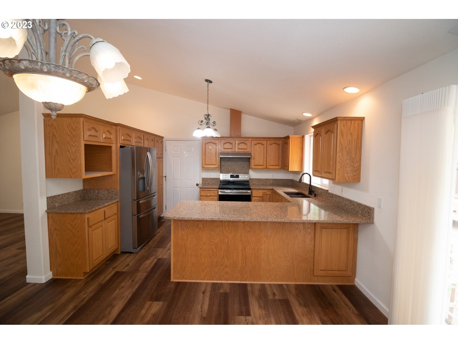 6131 View Road Florence, OR 97439 - Photo 16 of 38 Gallery Image 16
