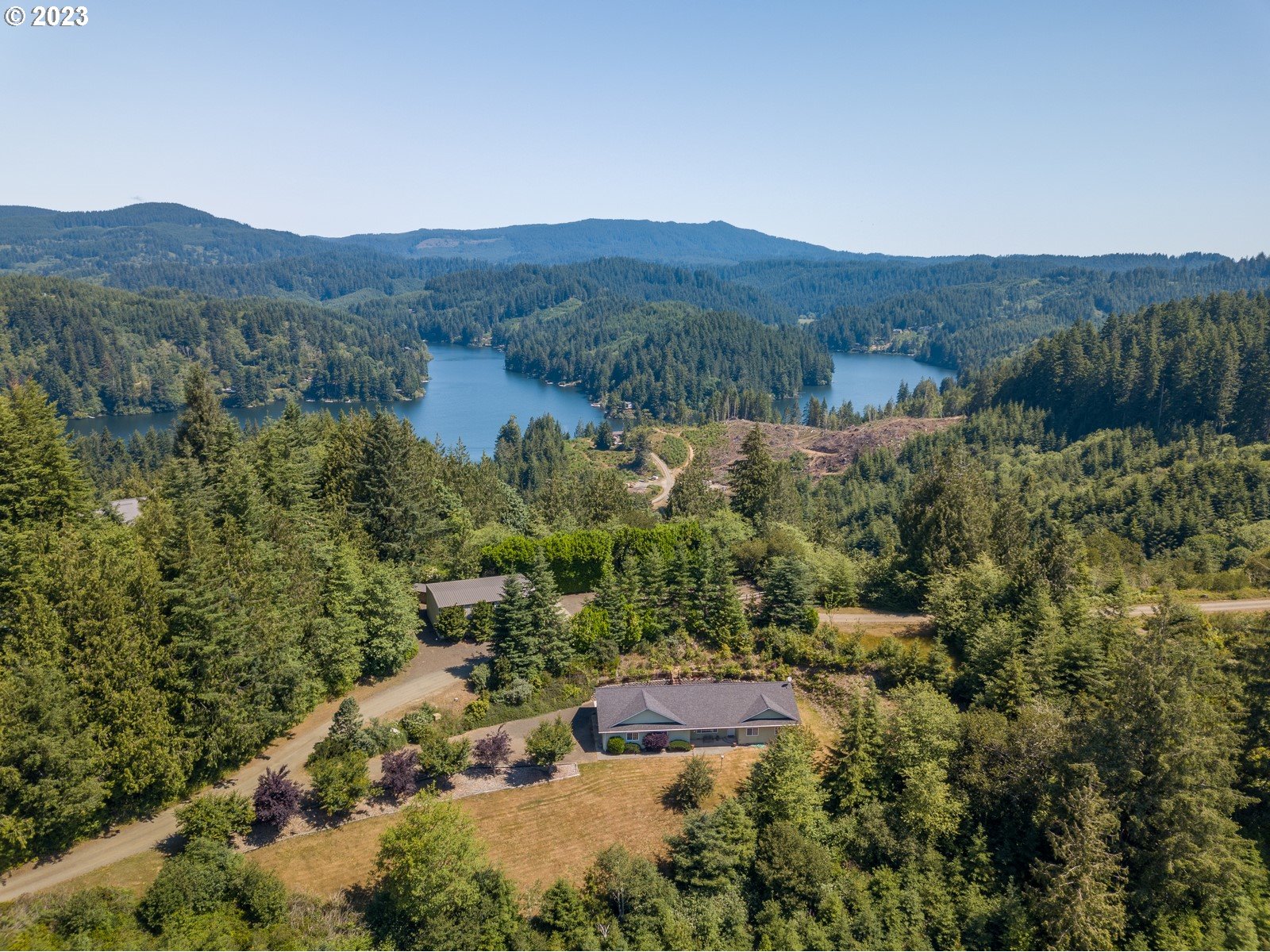 6131 View Road Florence, OR 97439 - Photo 8 of 38 Gallery Image 8