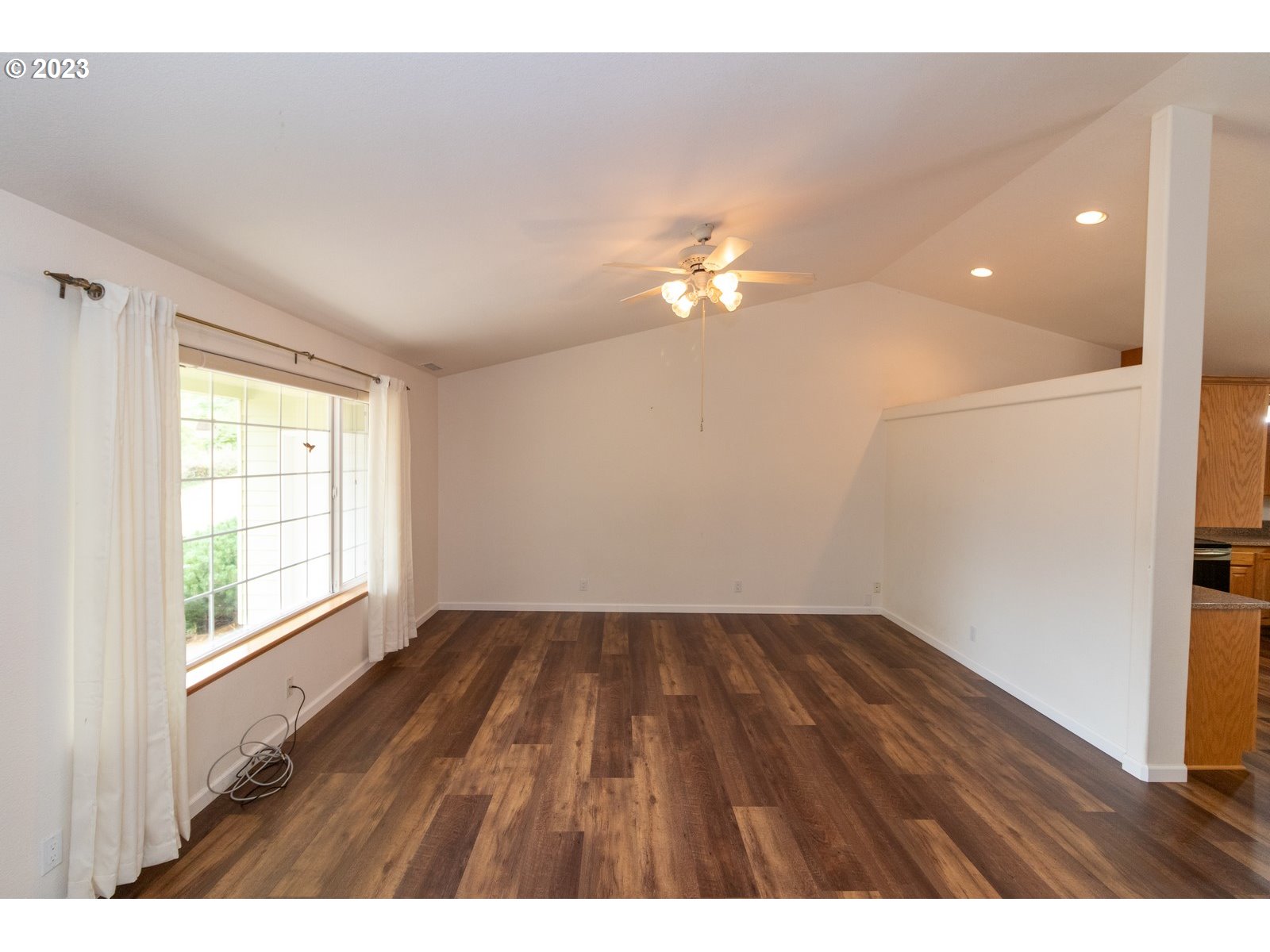 6131 View Road Florence, OR 97439 - Photo 9 of 38 Gallery Image 9