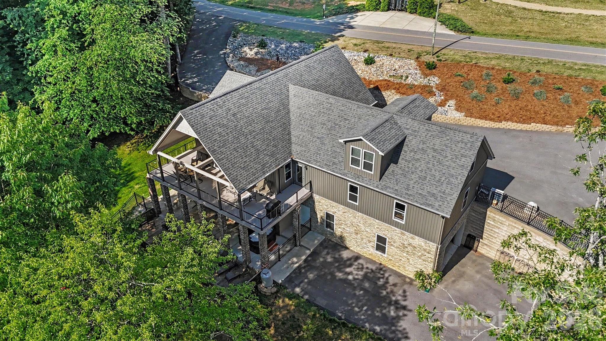 393 Stillwater Road Troutman, NC 28166 - Photo 5 of 34