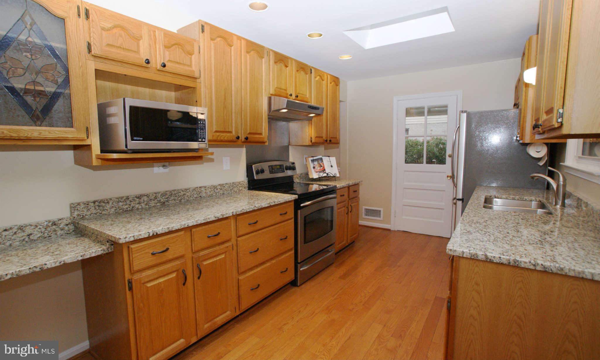 6940 Conservation Drive Springfield, VA 22153 - Photo 14 of 30 Kitchen