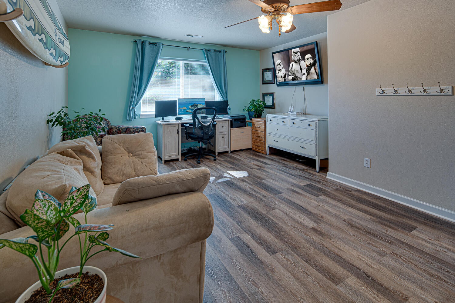 61522 Tall Tree Court Bend, OR 97702 - Photo 20 of 30 Upstairs Bonus Room