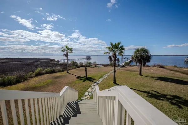 $1,200,000 | 4501 Bayside Drive, Milton, FL 32583