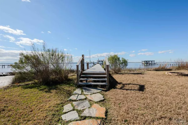 $1,200,000 | 4501 Bayside Drive, Milton, FL 32583