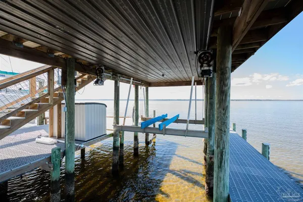 $1,200,000 | 4501 Bayside Drive, Milton, FL 32583