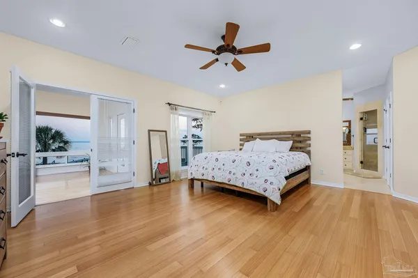 $1,200,000 | 4501 Bayside Drive, Milton, FL 32583